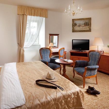 Imperial Spa & Kurhotel Františkovy Lázně エクステリア 写真
