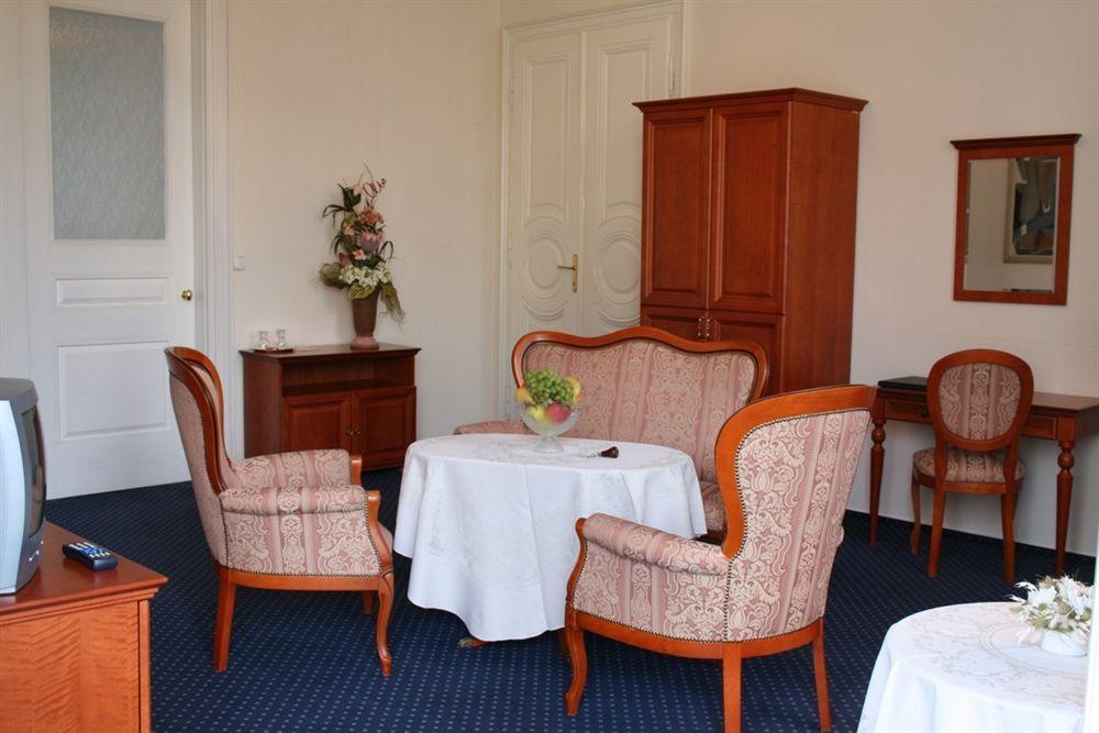 Imperial Spa & Kurhotel Františkovy Lázně エクステリア 写真
