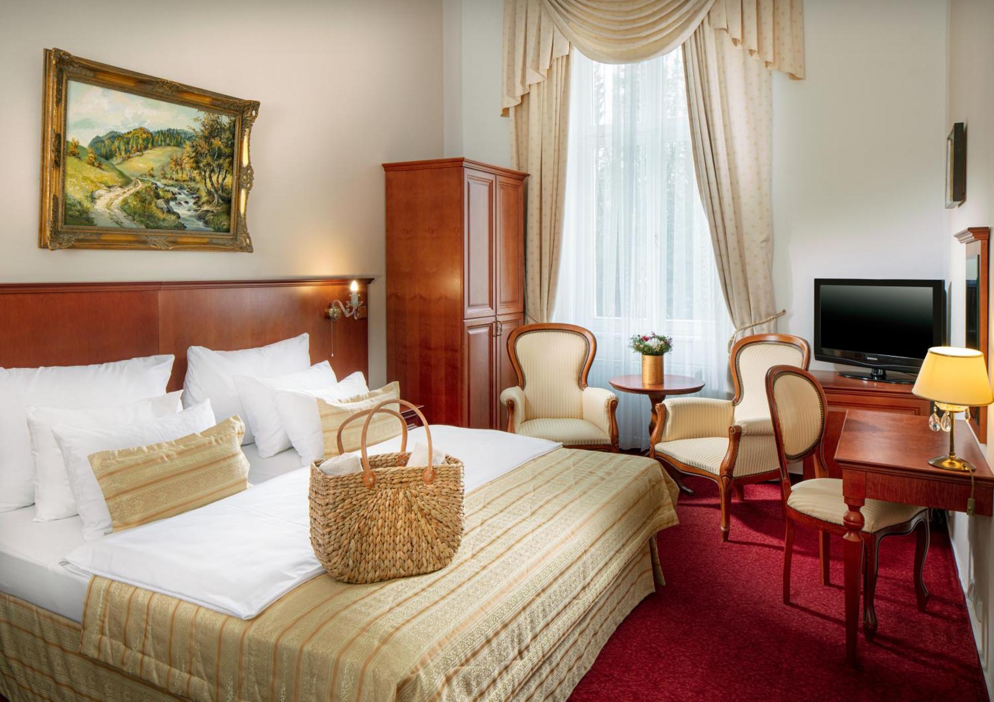 Imperial Spa & Kurhotel Františkovy Lázně エクステリア 写真