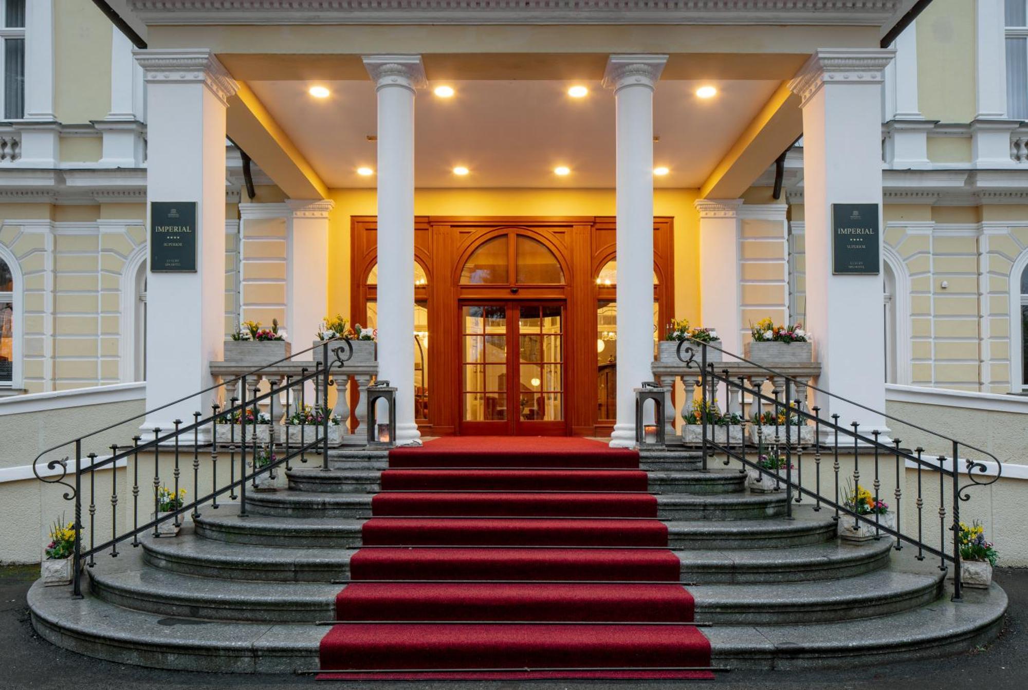 Imperial Spa & Kurhotel Františkovy Lázně エクステリア 写真
